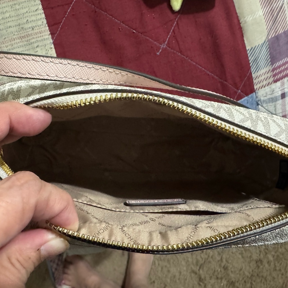 Michael Kors Cream and Pink Logo Crossbody Bag - Picture 6 of 6